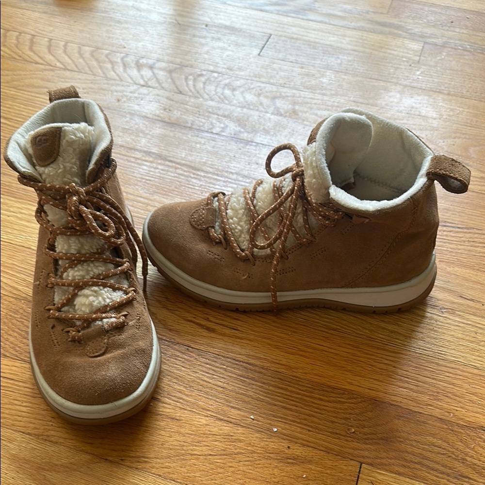 Ugg Lakesider Boots